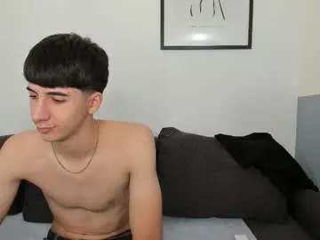 pinkypuppa – webcam model profile photo Image 8