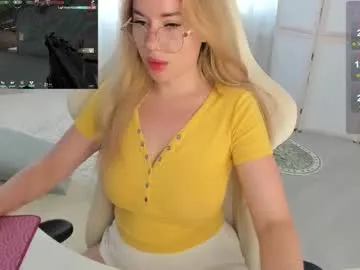 carmela_fox – webcam model profile photo Image 9