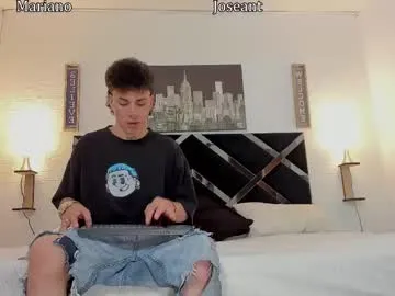 karlenegries – webcam model profile photo Image 18