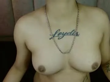 your_dolls – webcam model profile photo Image 3