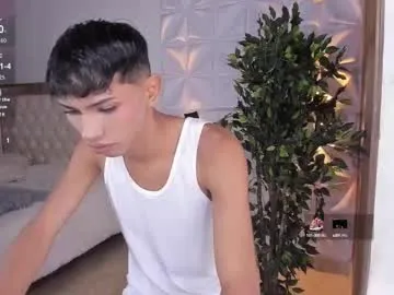 kira_briis – webcam model profile photo Image 8