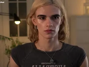 lothlori – webcam model profile photo Image 3