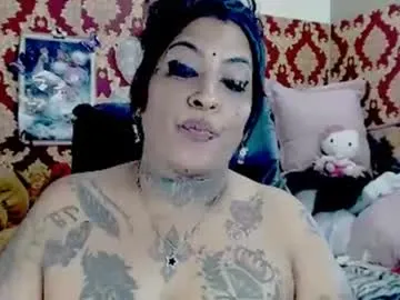 pinkypuppa – webcam model profile photo Image 16