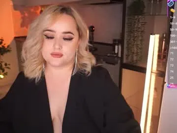 lovesarachristine – webcam model profile photo Image 9