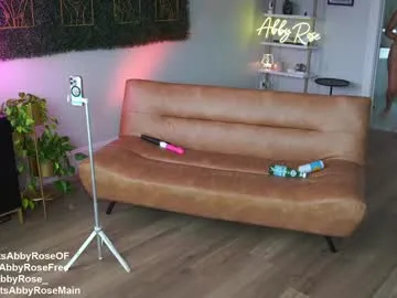 cutee_world – webcam model profile photo Image 8