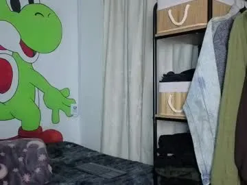 alice_edward – webcam model profile photo Image 13