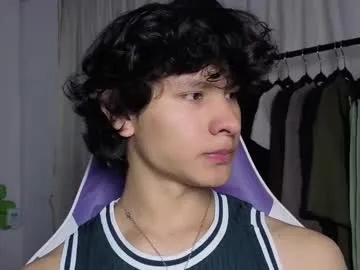 alice_edward – webcam model profile photo Image 14