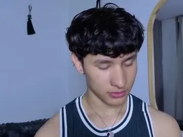 alice_edward – webcam model profile photo Image 17