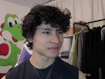 alice_edward – webcam model profile photo Image 5