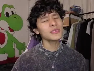 alice_edward – webcam model profile photo Image 9