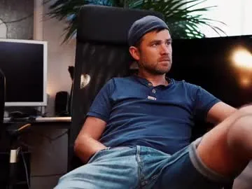 liia_sweett – webcam model profile photo Image 2