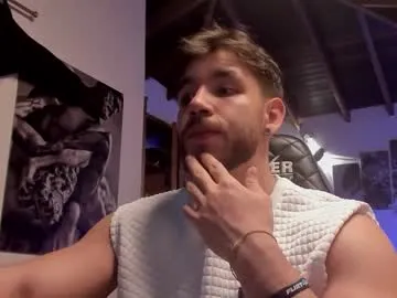 adelina_shine – webcam model profile photo Image 12