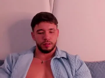 adelina_shine – webcam model profile photo Image 3