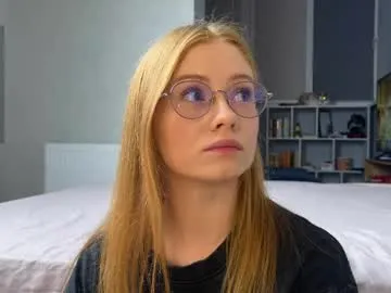 loving_ladies – webcam model profile photo Image 2