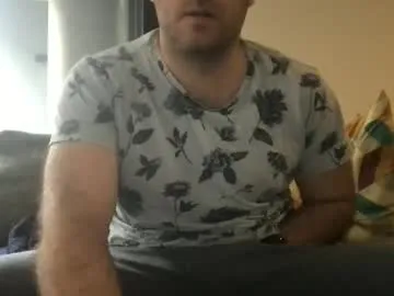 isa_lancaster – webcam model profile photo Image 4