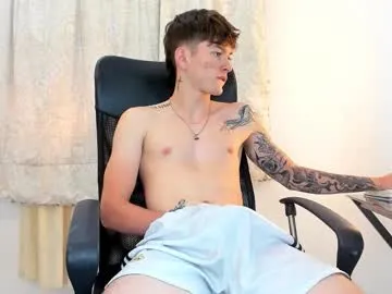 petites_perles – webcam model profile photo Image 13