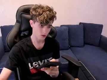 miya_shake – webcam model profile photo Image 13