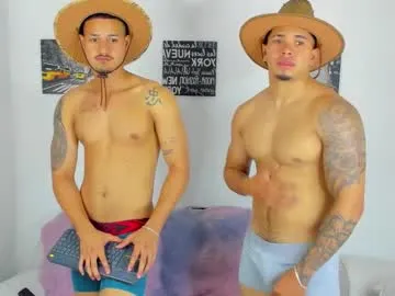 adri_crof – webcam model profile photo Image 10