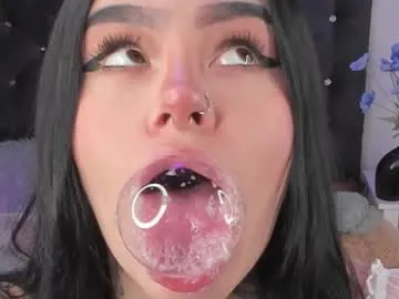 ami_sweet_19 – webcam model profile photo Image 3