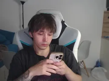 heyskylar – webcam model profile photo Image 10