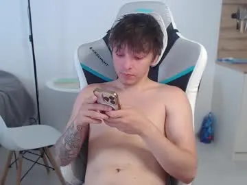 heyskylar – webcam model profile photo Image 7