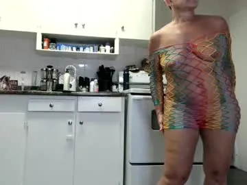 solosara8 – webcam model profile photo Image 6