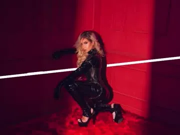 green_eyed_goddess_ – webcam model profile photo Image 9