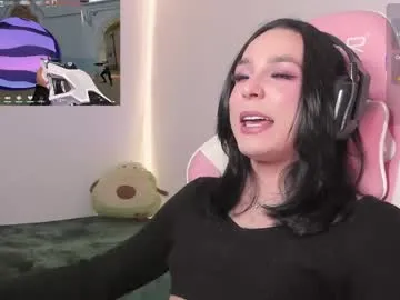 katarasimon – webcam model profile photo Image 5