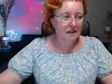 joannaandneighbour – webcam model profile photo Image 9