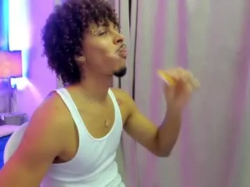 rose_monarch – webcam model profile photo Image 19