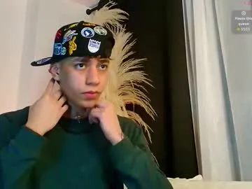 adelina_shine – webcam model profile photo Image 10