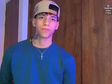 adelina_shine – webcam model profile photo Image 15