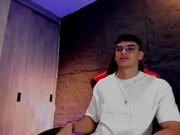 lora_lifelover – webcam model profile photo Image 13