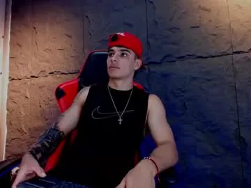 lora_lifelover – webcam model profile photo Image 16