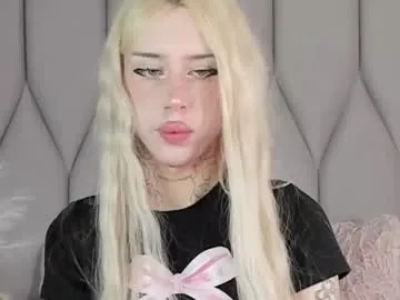 xaevynne – webcam model profile photo Image 16