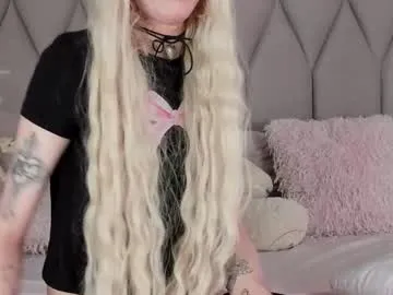 xaevynne – webcam model profile photo Image 4