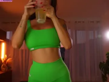 lilly_colins – webcam model profile photo Image 3