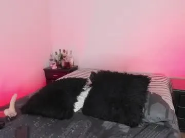 petites_perles – webcam model profile photo Image 12