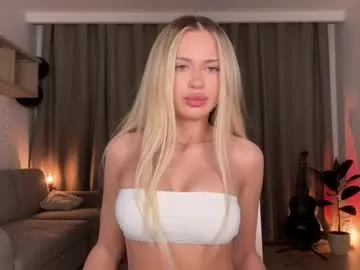 petites_perles – webcam model profile photo Image 17