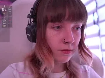 katesunder – webcam model profile photo Image 8