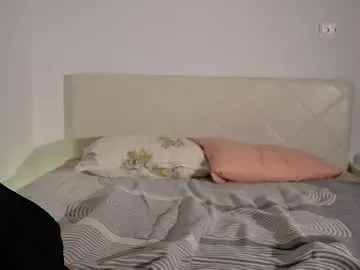 pinkadele – webcam model profile photo Image 9