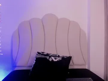 pollyyypocket – webcam model profile photo Image 18