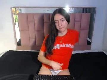 missdarling13 – webcam model profile photo Image 7