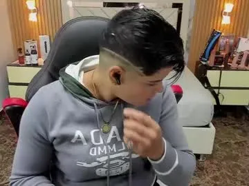 nicky_1824 – webcam model profile photo Image 19