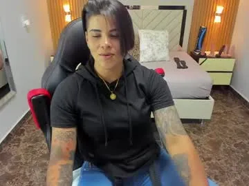 nicky_1824 – webcam model profile photo Image 3