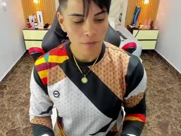 nicky_1824 – webcam model profile photo Image 5