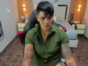 nicky_1824 – webcam model profile photo Image 6