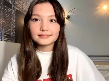 lilly_colins – webcam model profile photo Image 3