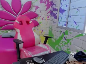 miamoon123 – webcam model profile photo Image 3