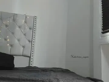 little_nabi – webcam model profile photo Image 11